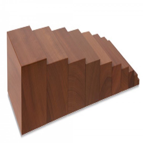 Thang nâu: Sơn mài có vân