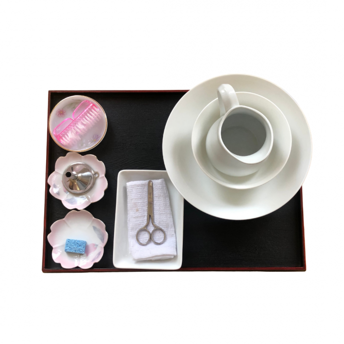 Cắm hoa (Arranging Flowers)